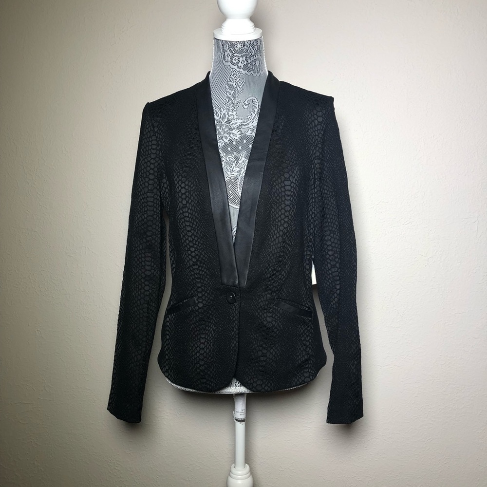 NWT Tart Collections Black Snake Textured Blazer
